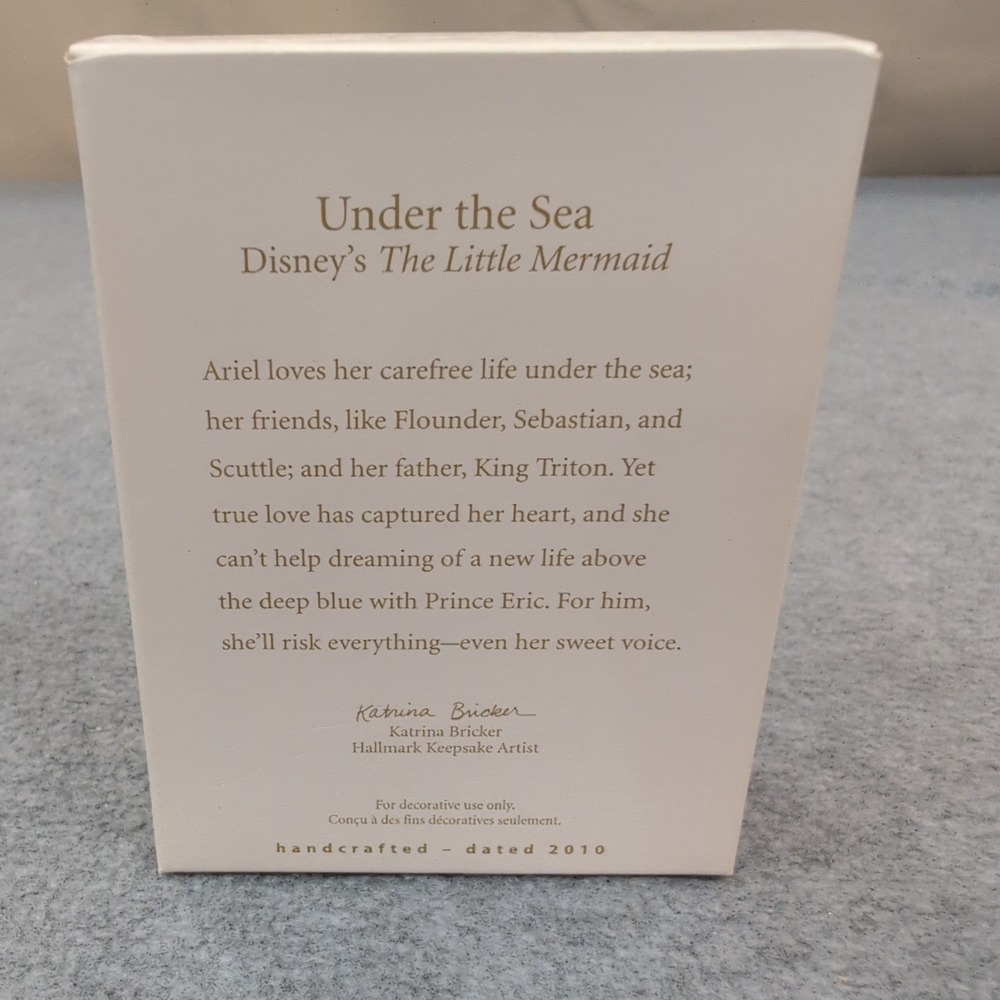 Hallmark Keepsake Under the Sea Disney Little Mermaid Christmas‎ Ornament 2010 - Picture 2 of 3